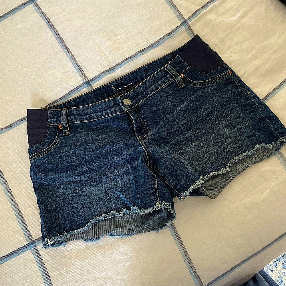 Gap maternity Jean shorts